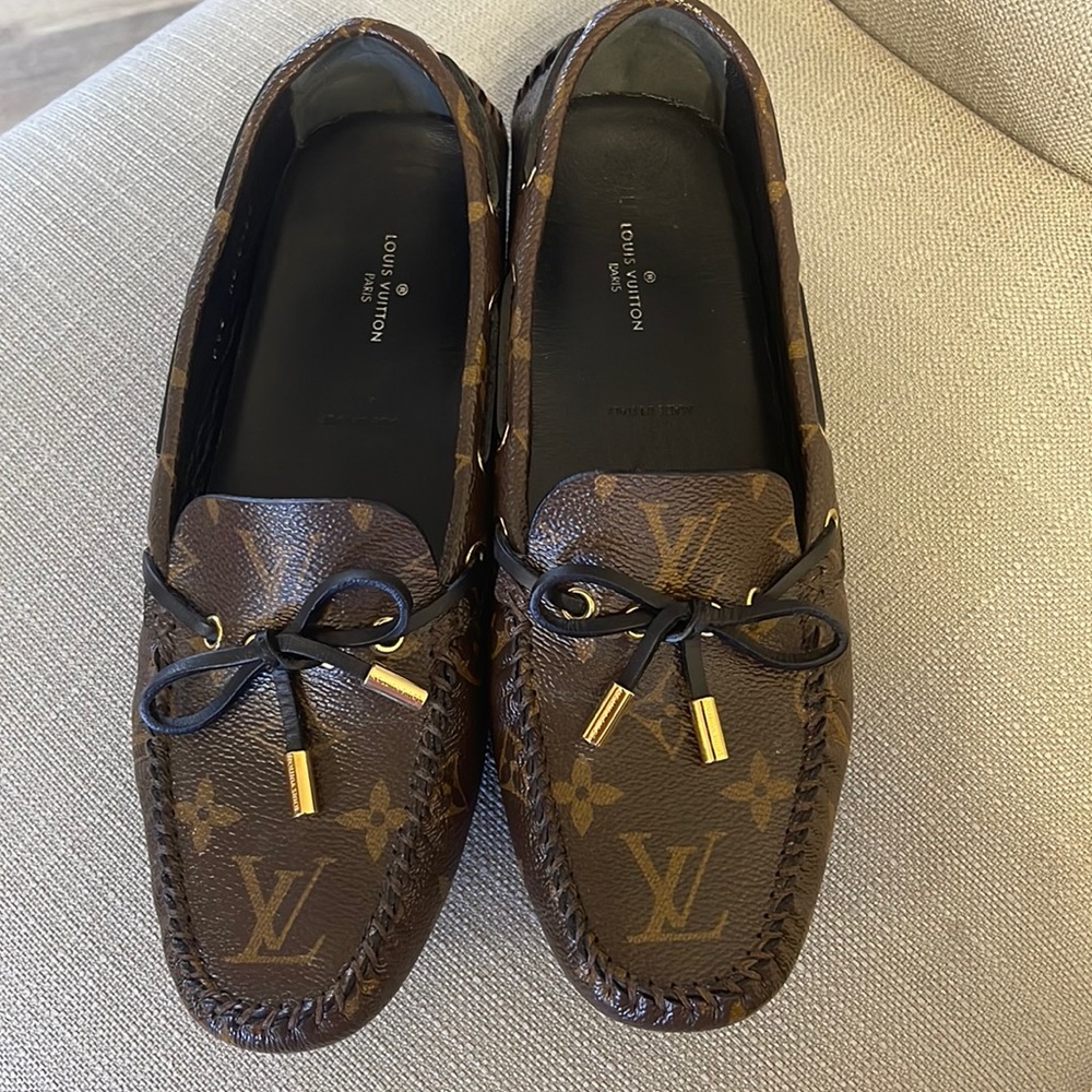 Lv gloria loafers